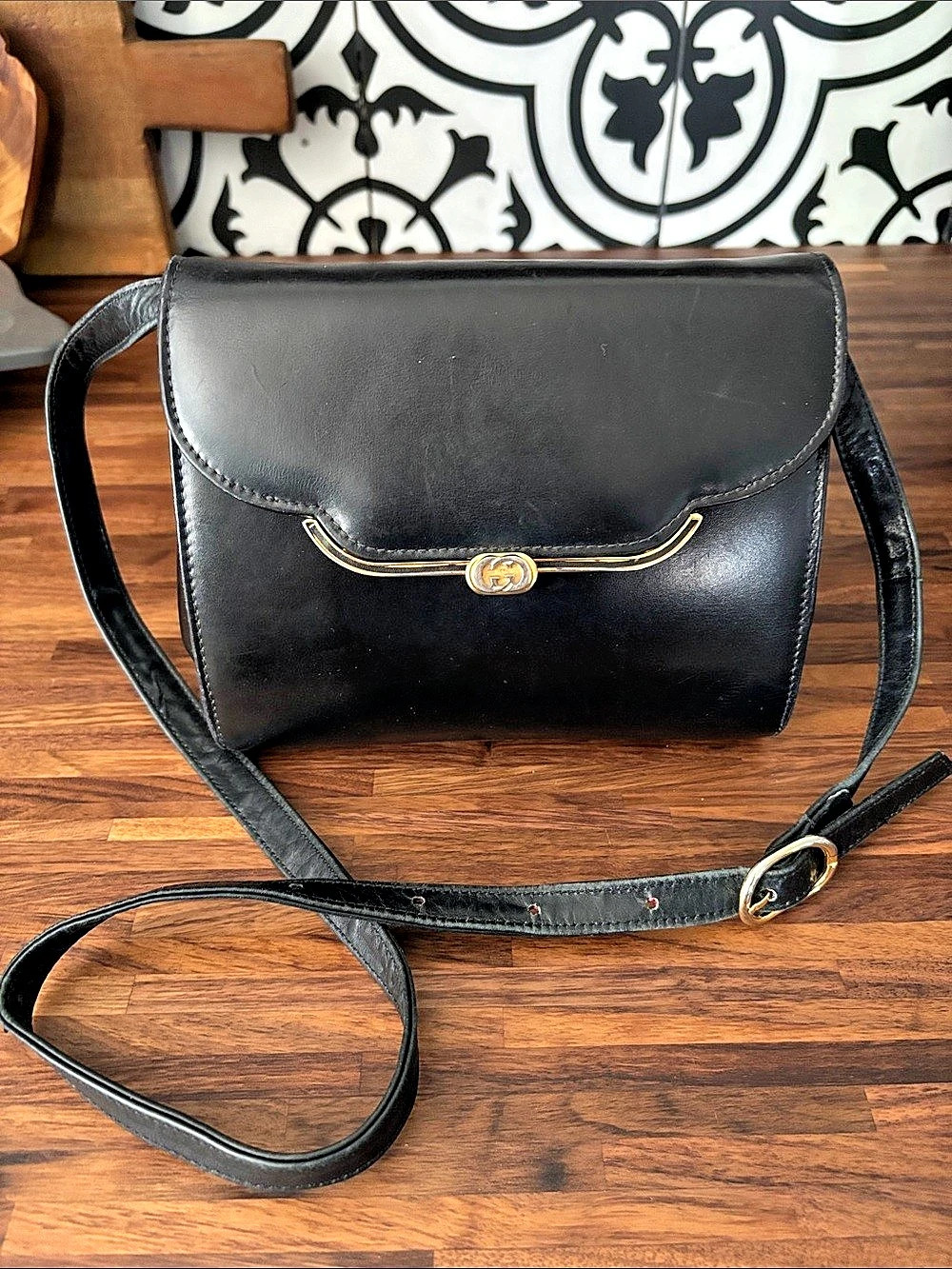 Gucci Vintage Interlocking G Flap Shoulder Bag Black